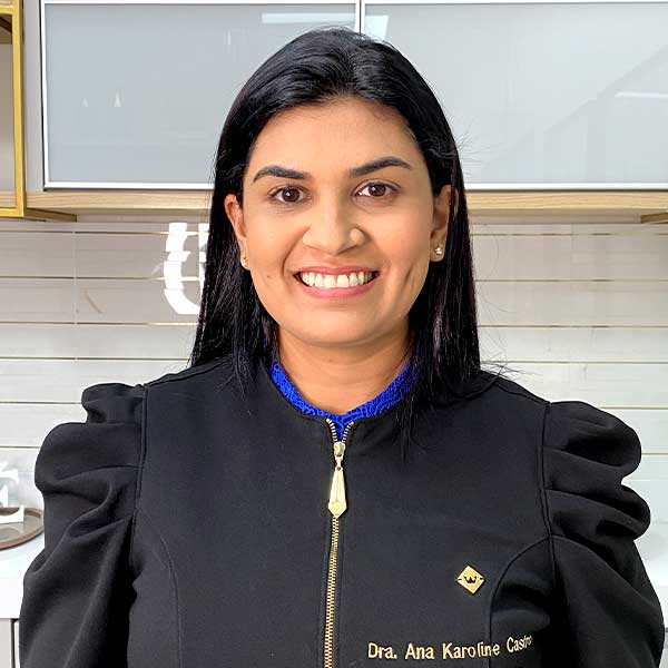 Dra. Ana karoline Castro